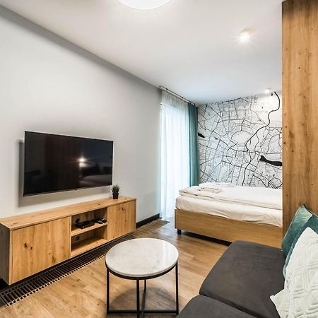 Rent Like Home - Krysiewicza 3 พอซนาน ภายนอก รูปภาพ
