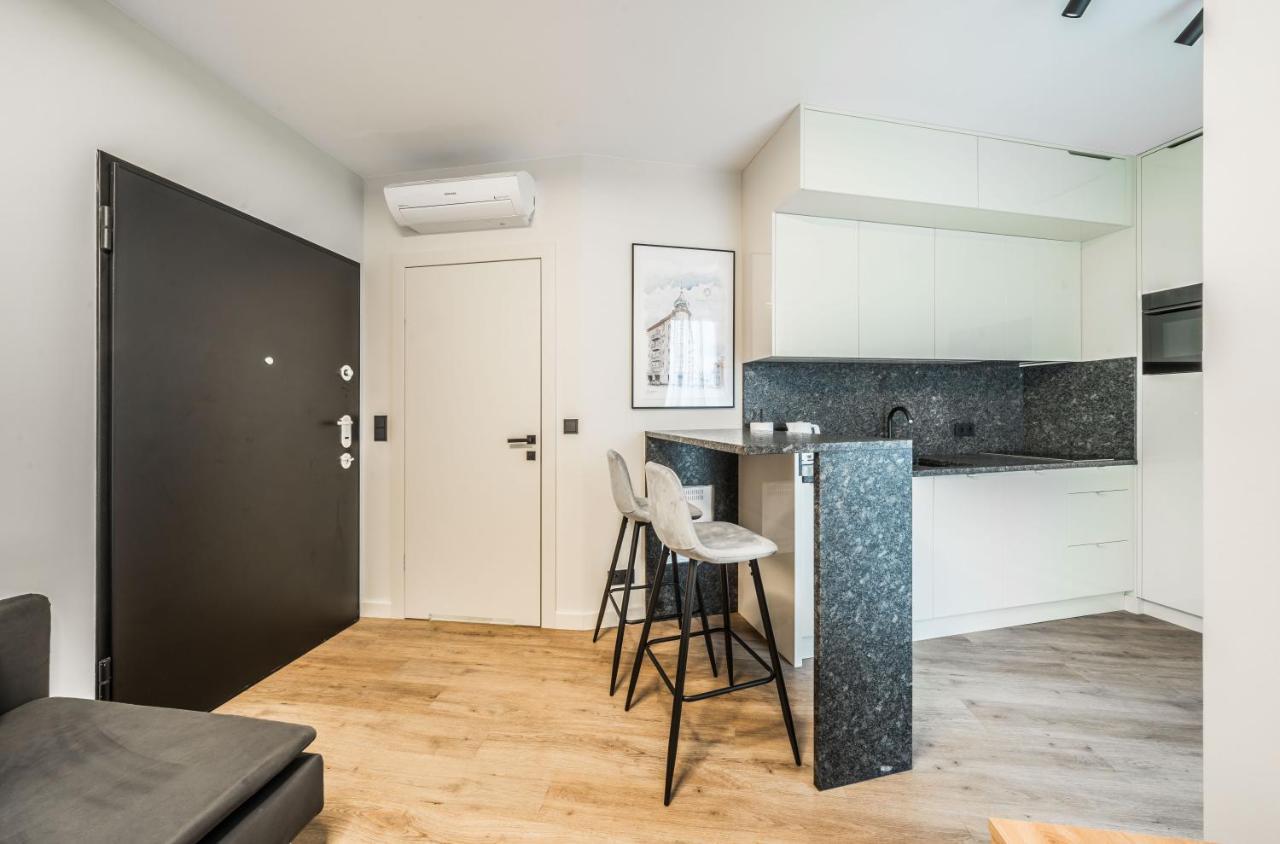 Rent Like Home - Krysiewicza 3 พอซนาน ภายนอก รูปภาพ